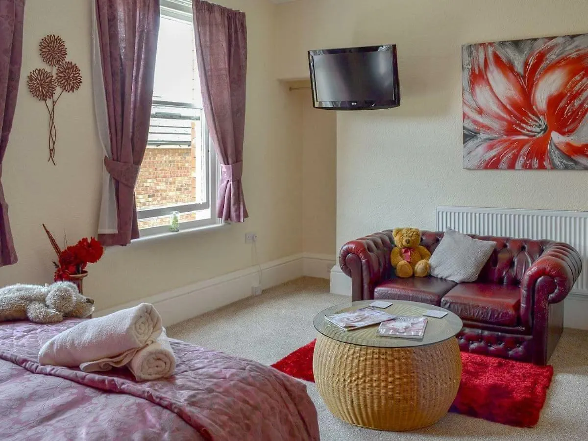 Butterfly Lodge Bridlington 0*,